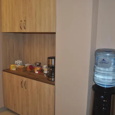Apartment Bliri Shallvaret *